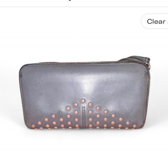 💎 TOD’S Studded Leather Zip Wallet - Picture 3 of 5
